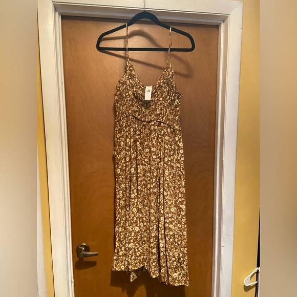 Old Navy Midi Dress - NWT - Picture 2 of 3